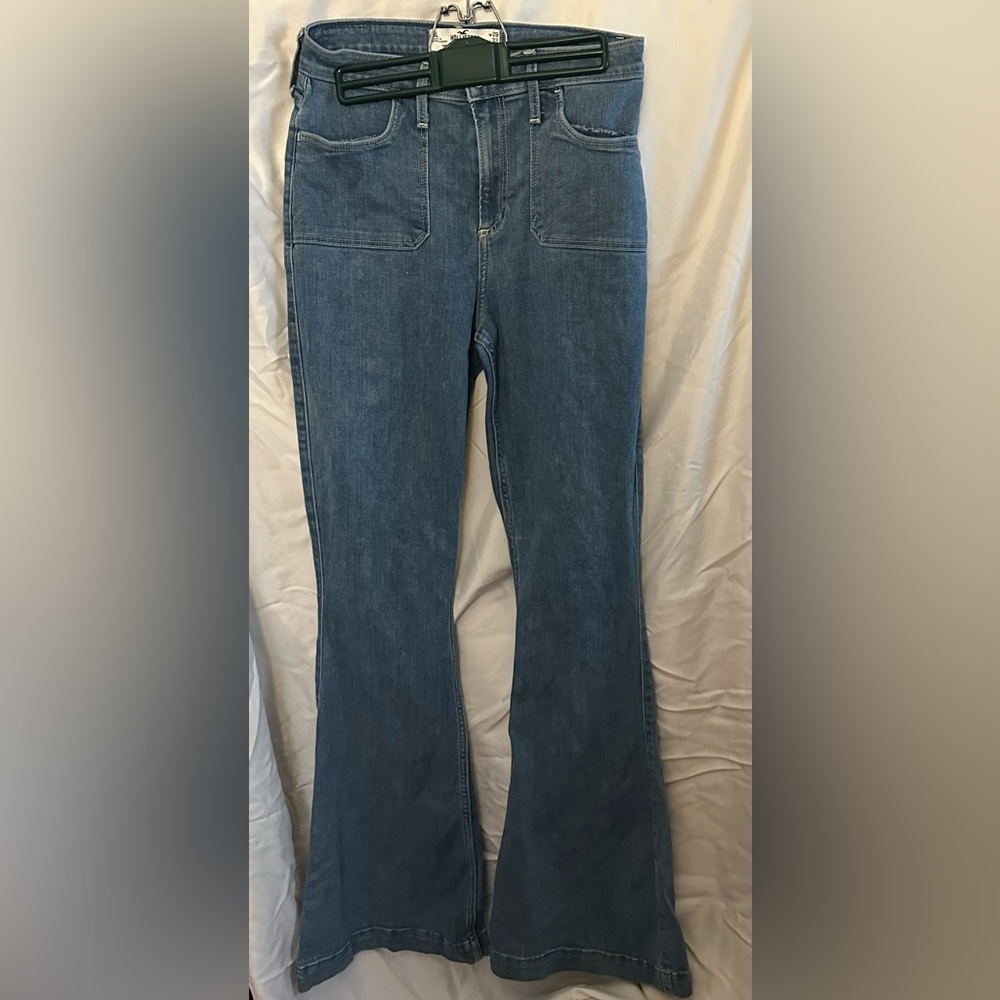 Hollister curvy high rise vintage flares
